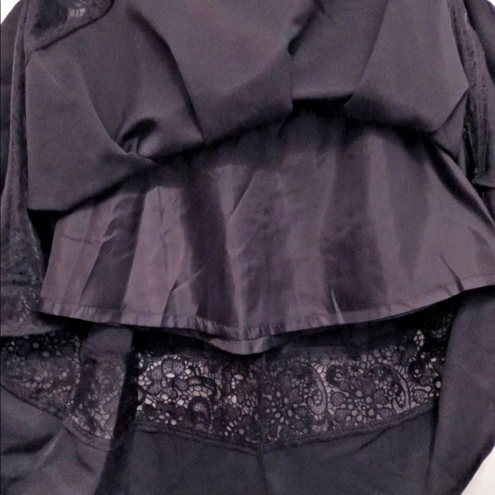 EXPRESS Pleated A-Line Circle Skirt Crochet Lace - Picture 3 of 6